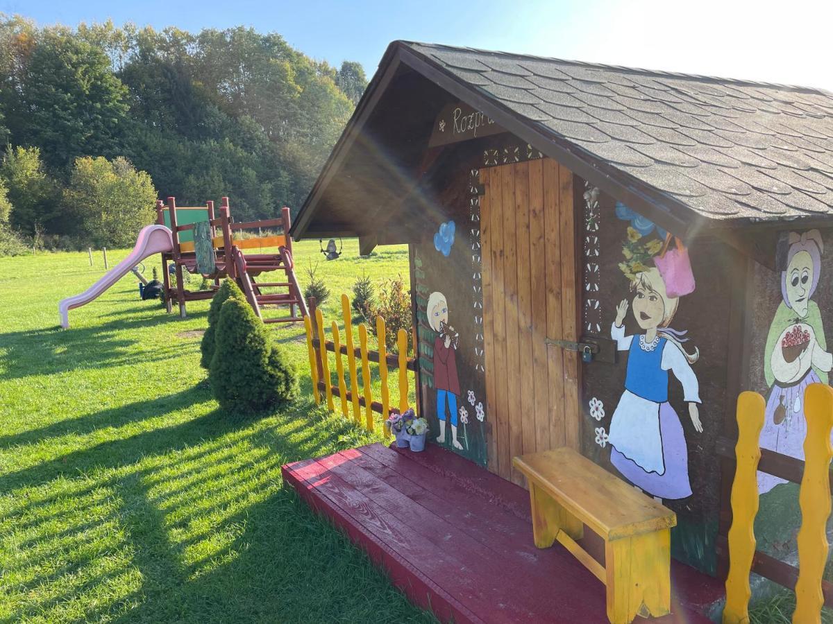 Penzion Pod Troma Korunami Červený Kláštor Exterior foto