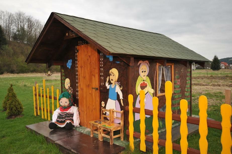 Penzion Pod Troma Korunami Červený Kláštor Exterior foto